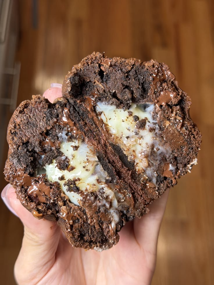 Galleta New York de chocolate con relleno cremoso